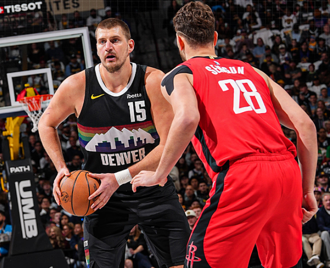 开云官网-1胜9负，夺冠热门慢慢倒下！作为联盟第一人，或许你被高估了